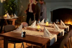 Tischläufer><noscript><img width=