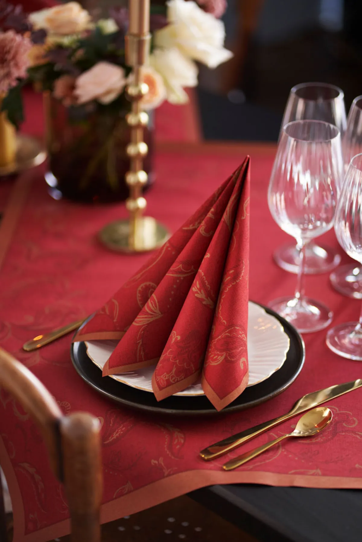 Hussen>DUNI cel® Mitteldecke 84 x 84 cm Golden Grace Bordeaux