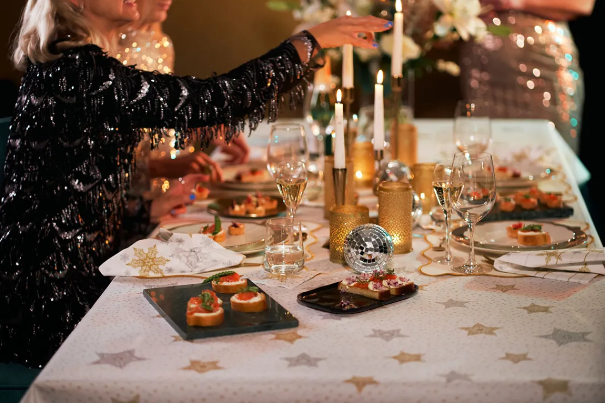 Tischdecken>DUNI cel® Tischdecke 138 x 220 cm Snowstars White