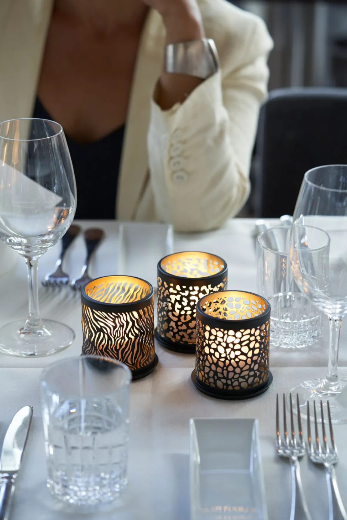 Kerzenhalter>DUNI Kerzenhalter Safari Zebra 75 x Ø 75 mm Schwarz