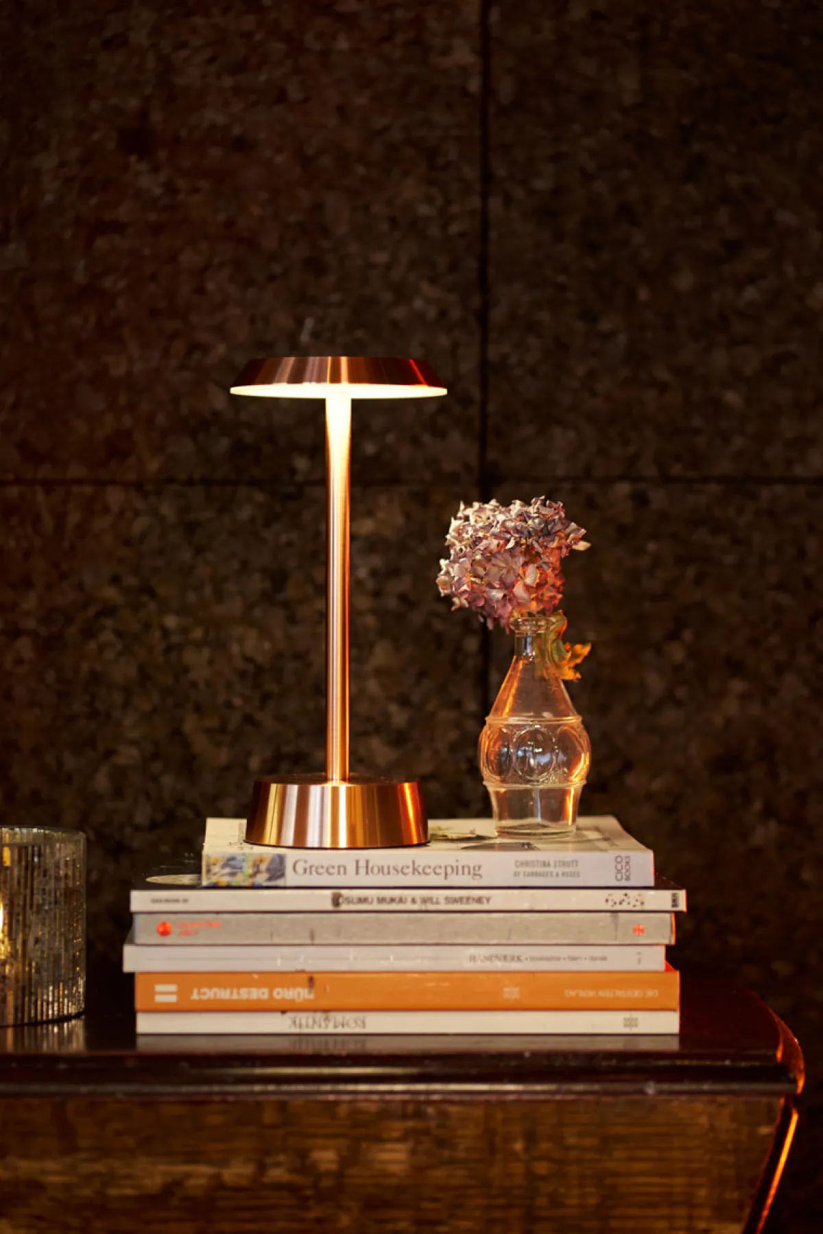 Led Lampen>DUNI LED Lampe kabellos Nour 26,3 x Ø 11,9 cm 14 Std. Roségold