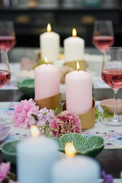 Stumpenkerzen>DUNI Stumpenkerzen 150 x Ø 70 mm 62 Std. Soft Pink