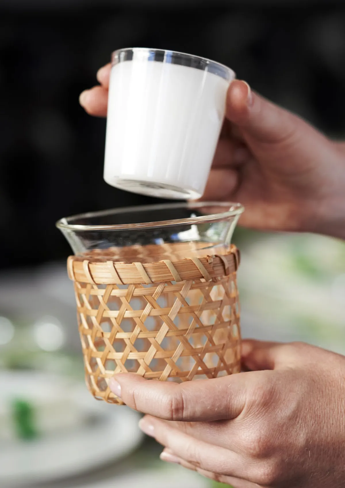 Teelichter & Nachfüllsets>DUNI Switch & Shine Nachfüller 65 x Ø 65 mm 30 Std. Weiß