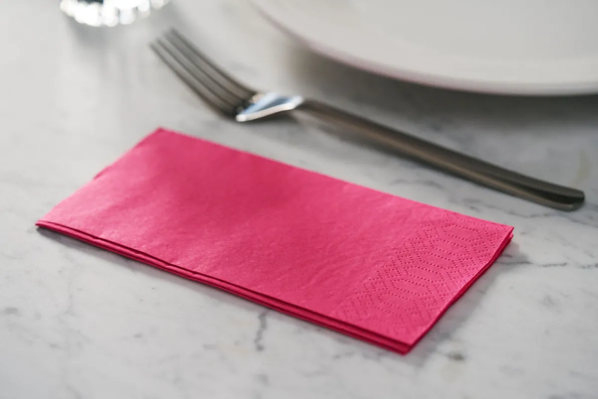 Vorgefaltete Servietten>DUNI Tissue-Serviette 33 x 33 cm Fuchsia 3-lagig