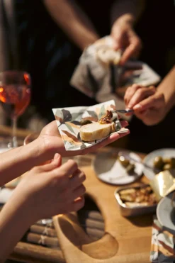 Cocktailservietten>DUNI Tissue-Serviette 24 x 24 cm Nomad Flowers 3-lagig