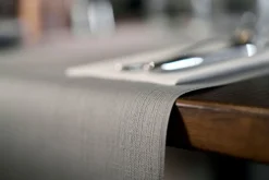 Tischläufer><noscript><img width=